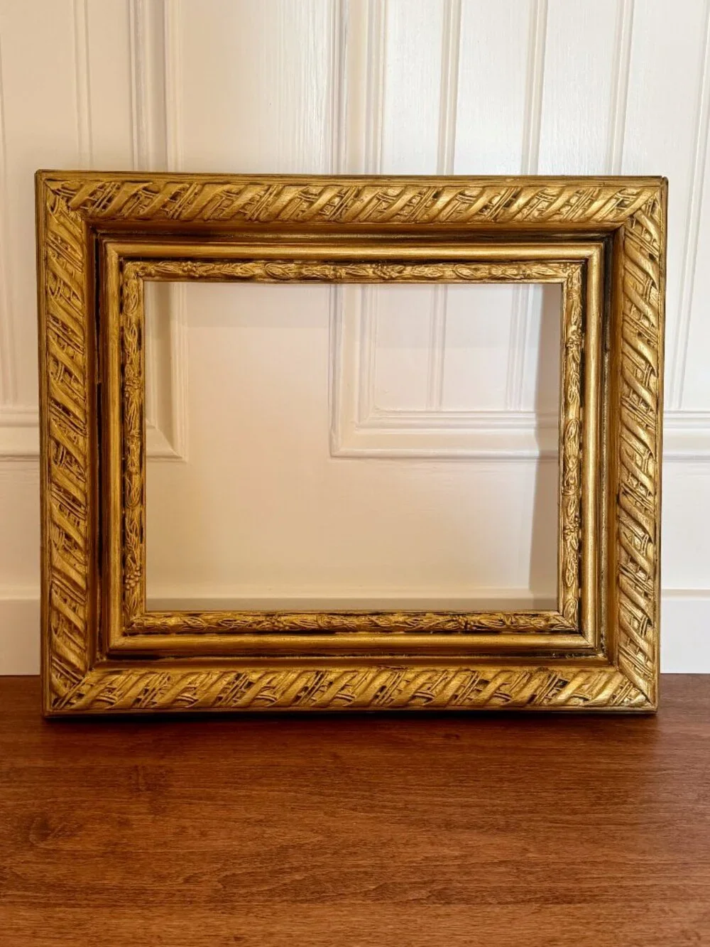 Ornate Gold Wood Picture Frame – Fits 8x10